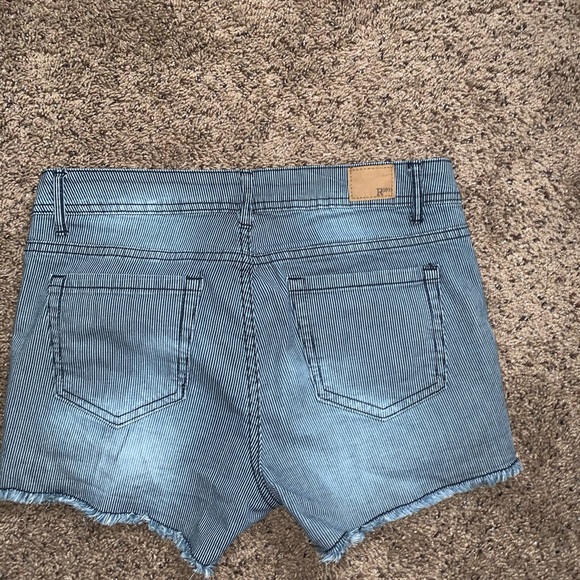 Striped Jean Shorts - Picture 2 of 4